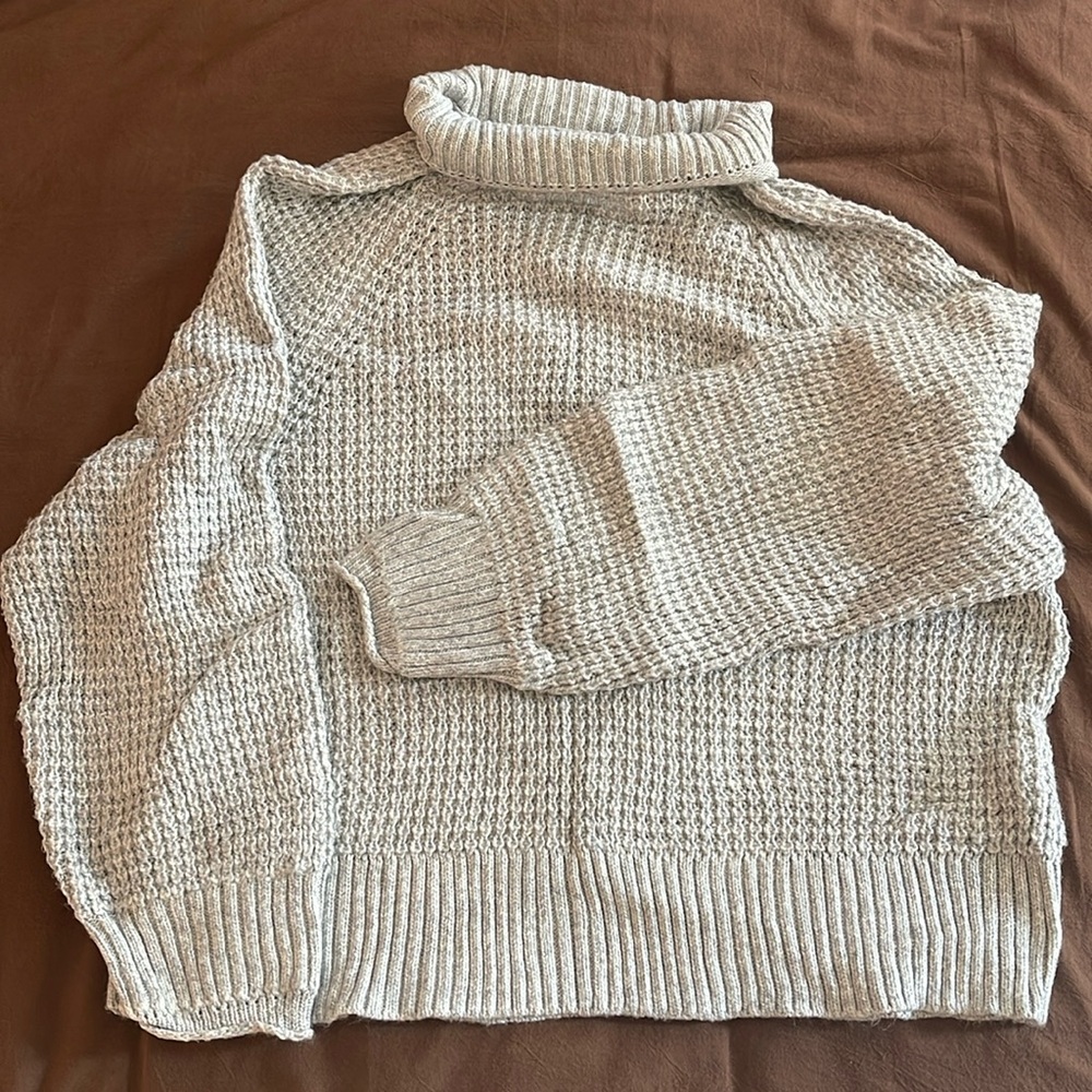 American eagle turtle neck knitted sweater.